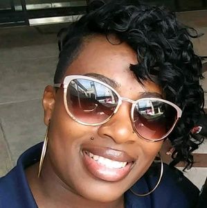 Meet your Posher, Tonya